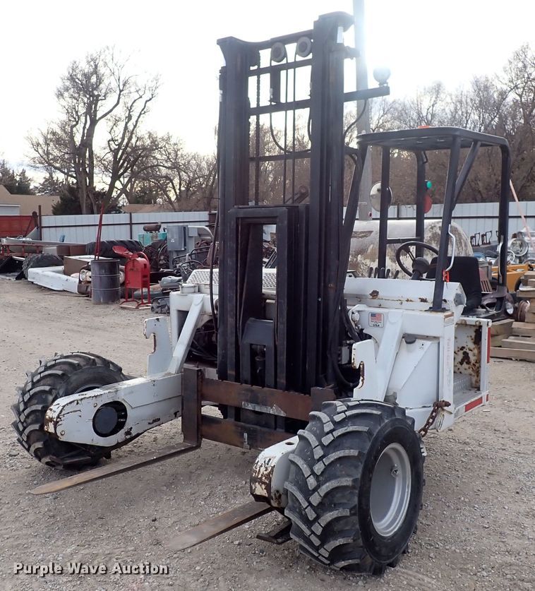 image for item DQ5003 Tail Gator  forklift