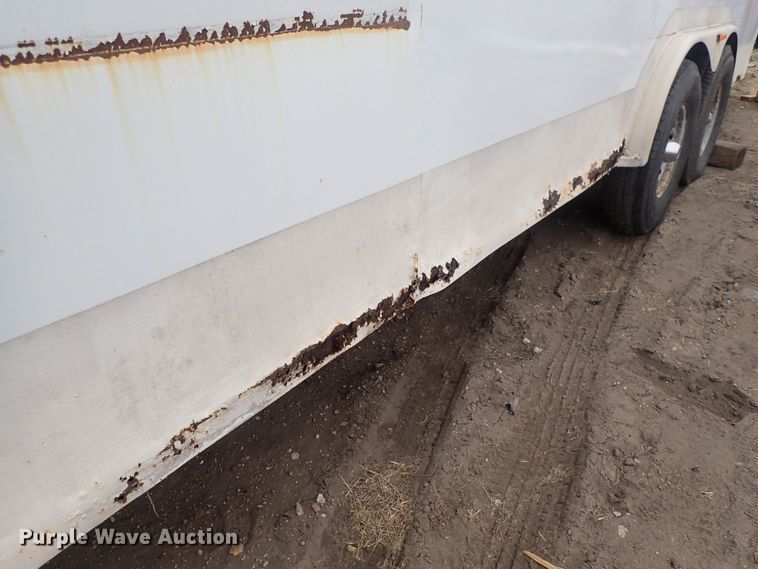 image for item DQ5024 2006 WW  enclosed cargo trailer