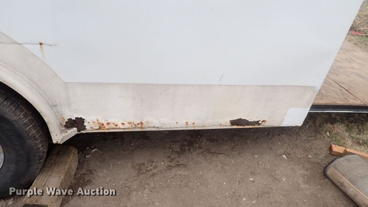 image for item DQ5024 2006 WW  enclosed cargo trailer