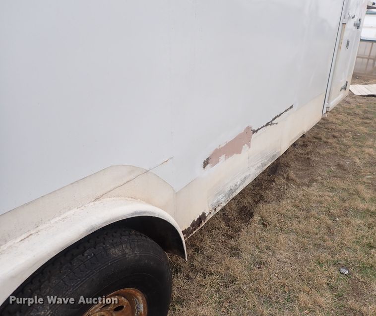 image for item DQ5024 2006 WW  enclosed cargo trailer