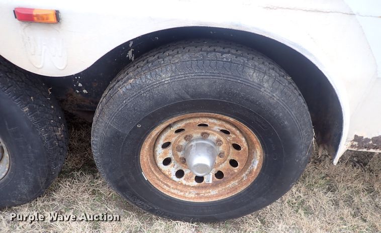 image for item DQ5024 2006 WW  enclosed cargo trailer