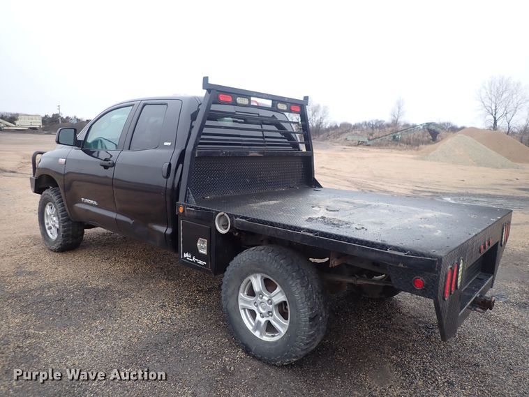image for item DQ5046 2007 Toyota Tundra  Double Cab flatbed pickup truck