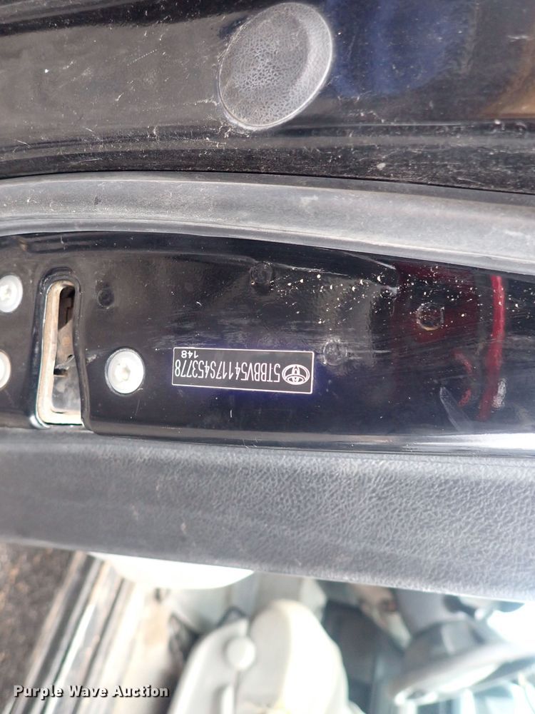 image for item DQ5046 2007 Toyota Tundra  Double Cab flatbed pickup truck