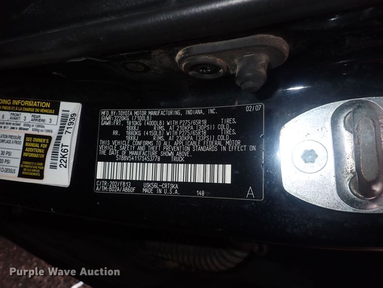 image for item DQ5046 2007 Toyota Tundra  Double Cab flatbed pickup truck