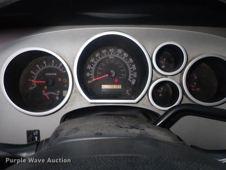 image for item DQ5046 2007 Toyota Tundra  Double Cab flatbed pickup truck