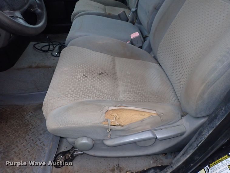 image for item DQ5046 2007 Toyota Tundra  Double Cab flatbed pickup truck