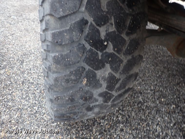 image for item DQ5046 2007 Toyota Tundra  Double Cab flatbed pickup truck