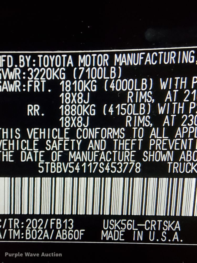 image for item DQ5046 2007 Toyota Tundra  Double Cab flatbed pickup truck