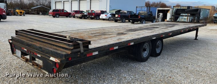 image for item DQ5379 2013 Elite  equipment trailer