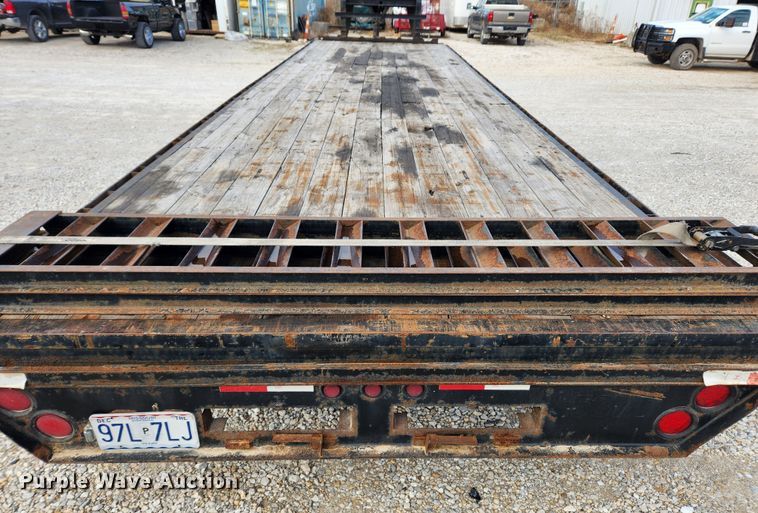 image for item DQ5379 2013 Elite  equipment trailer