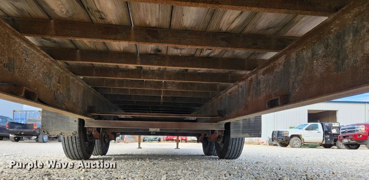 image for item DQ5379 2013 Elite  equipment trailer