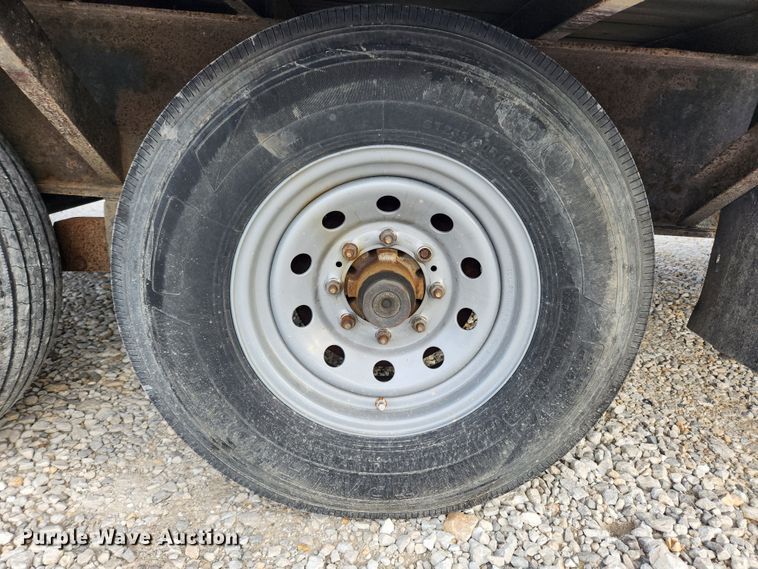 image for item DQ5379 2013 Elite  equipment trailer