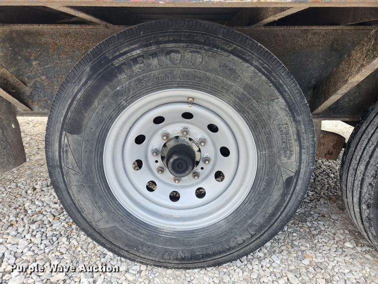 image for item DQ5379 2013 Elite  equipment trailer