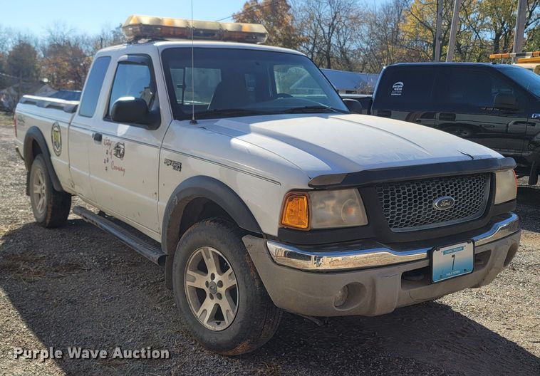 image for item DR3345 2002 Ford Ranger XLT  SuperCab pickup truck