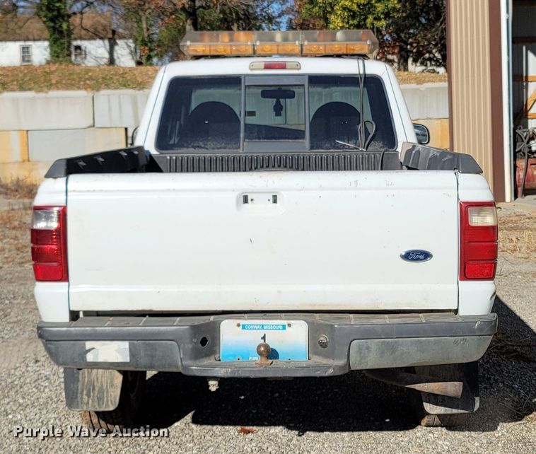 image for item DR3345 2002 Ford Ranger XLT  SuperCab pickup truck
