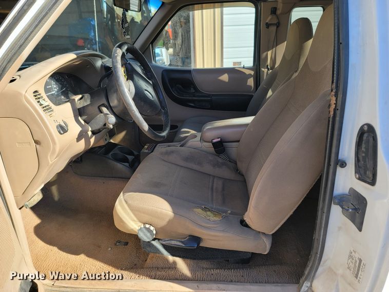 image for item DR3345 2002 Ford Ranger XLT  SuperCab pickup truck