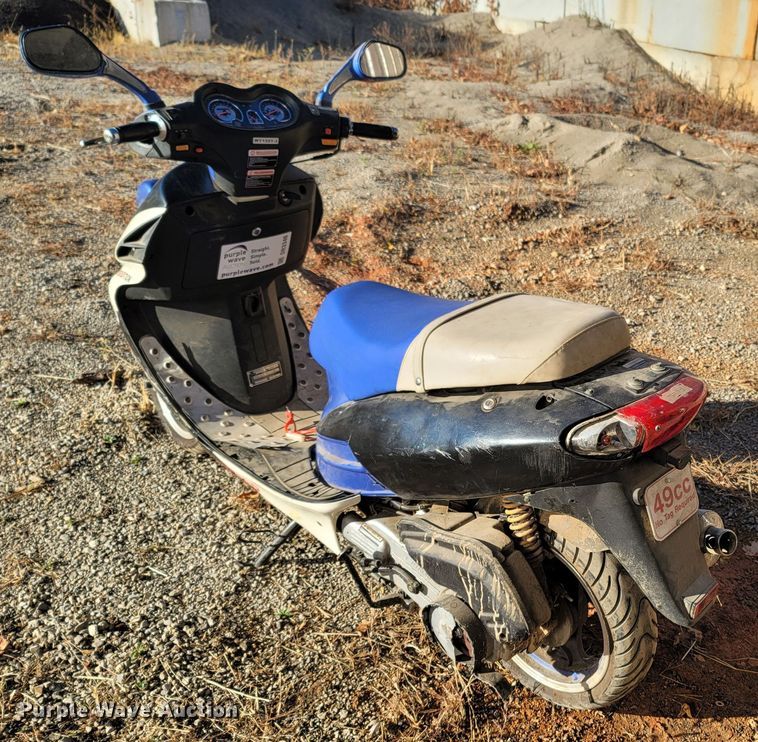 image for item DR3346 2008 Zhejiang Wangye  moped