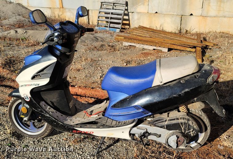 image for item DR3346 2008 Zhejiang Wangye  moped