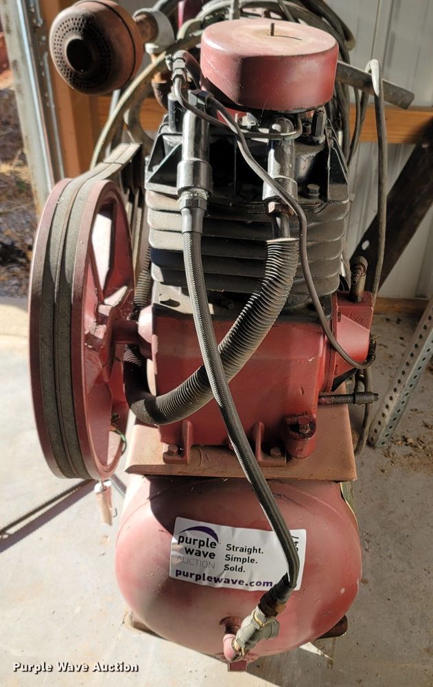 image for item DR3347 Rol-air Nat 80  air compressor