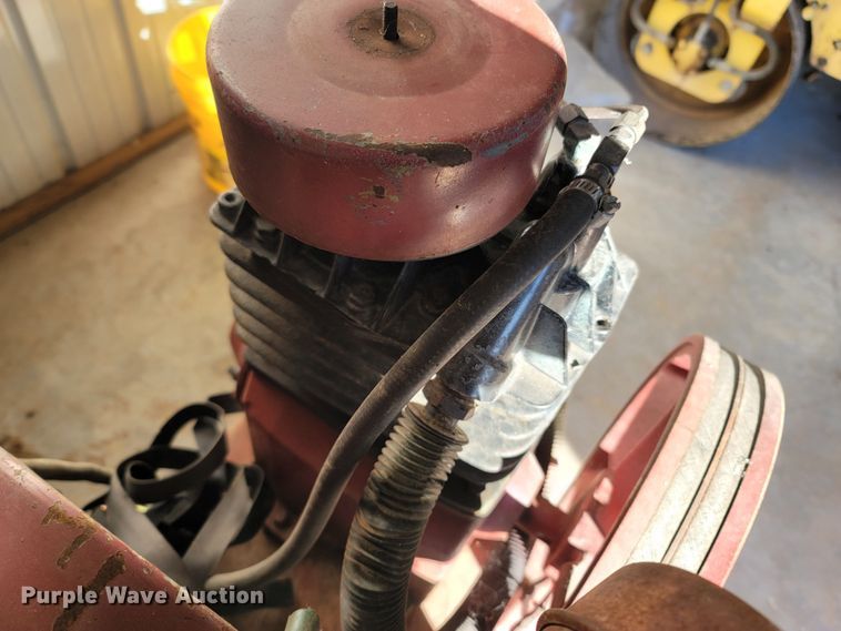 image for item DR3347 Rol-air Nat 80  air compressor