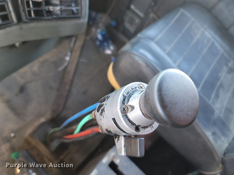 image for item DR3348 1988 Mack R690ST  dump truck