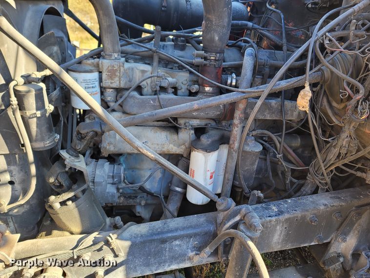 image for item DR3348 1988 Mack R690ST  dump truck