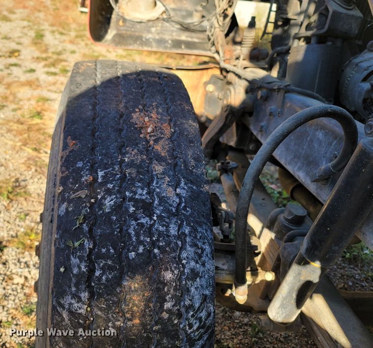 image for item DR3348 1988 Mack R690ST  dump truck