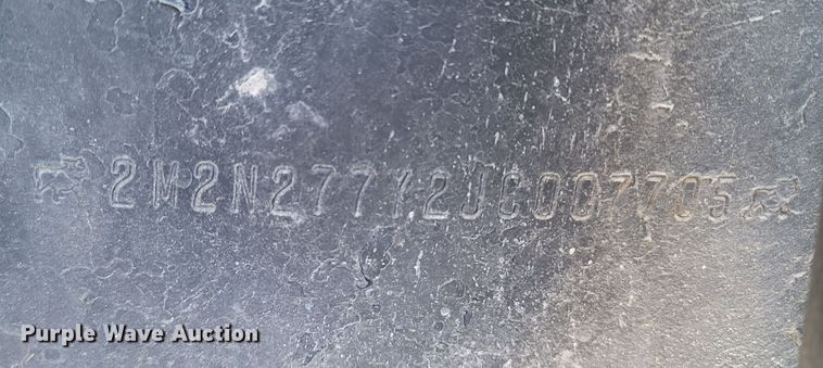 image for item DR3348 1988 Mack R690ST  dump truck