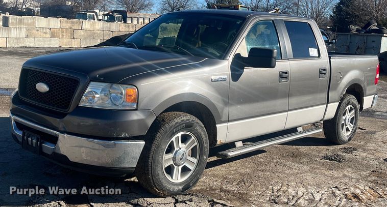 image for item DR7374 2006 Ford F150  SuperCrew pickup truck