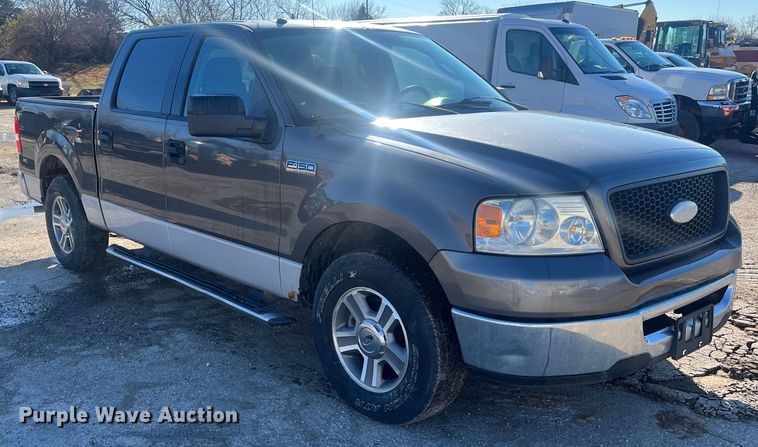 image for item DR7374 2006 Ford F150  SuperCrew pickup truck