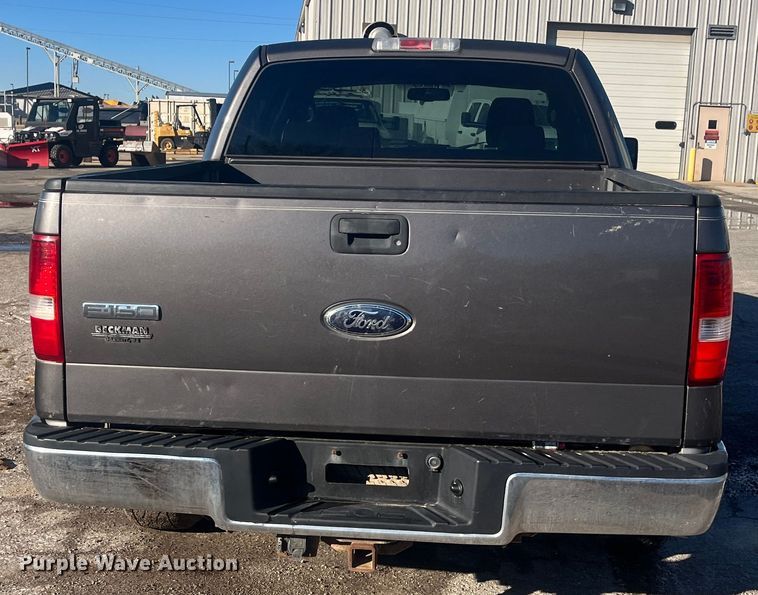 image for item DR7374 2006 Ford F150  SuperCrew pickup truck