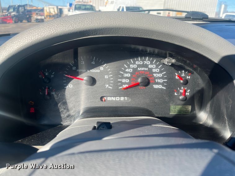 image for item DR7374 2006 Ford F150  SuperCrew pickup truck