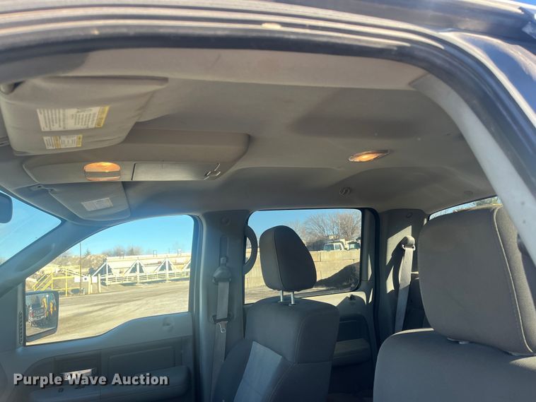 image for item DR7374 2006 Ford F150  SuperCrew pickup truck