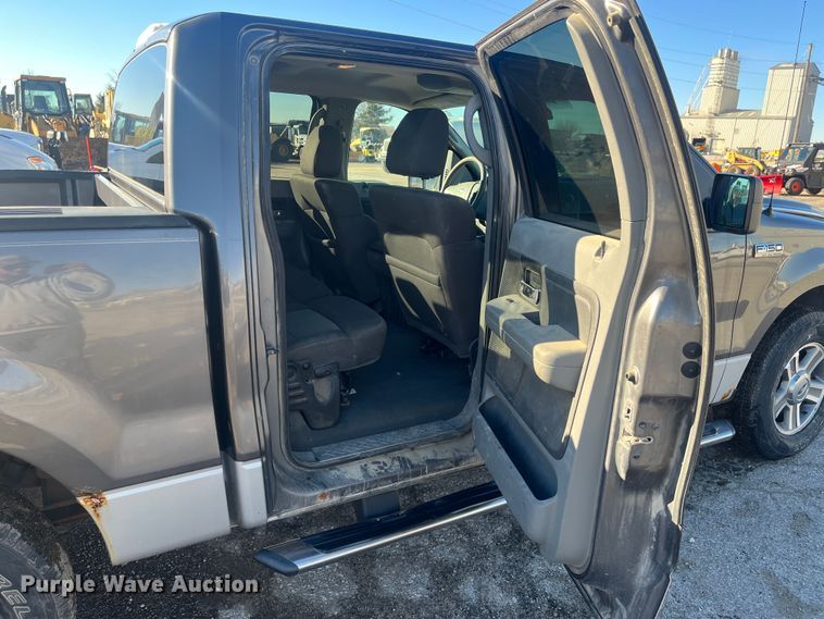 image for item DR7374 2006 Ford F150  SuperCrew pickup truck