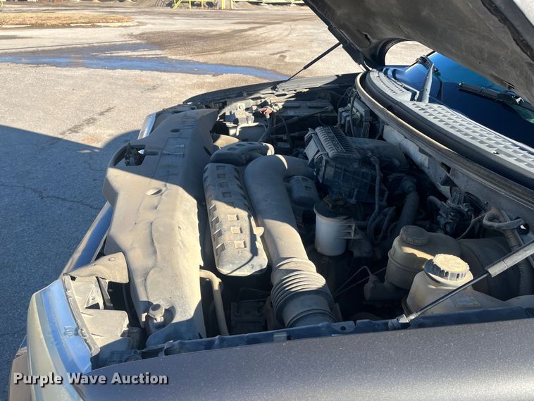 image for item DR7374 2006 Ford F150  SuperCrew pickup truck