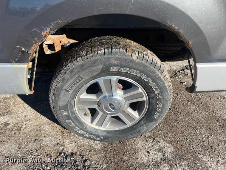 image for item DR7374 2006 Ford F150  SuperCrew pickup truck