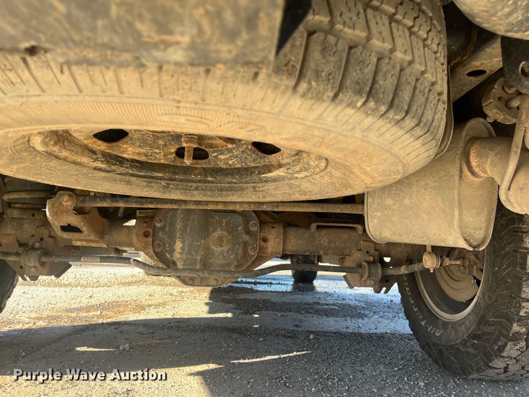 image for item DR7375 2014 Dodge Ram 1500  Quad Cab pickup truck