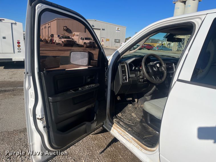 image for item DR7375 2014 Dodge Ram 1500  Quad Cab pickup truck