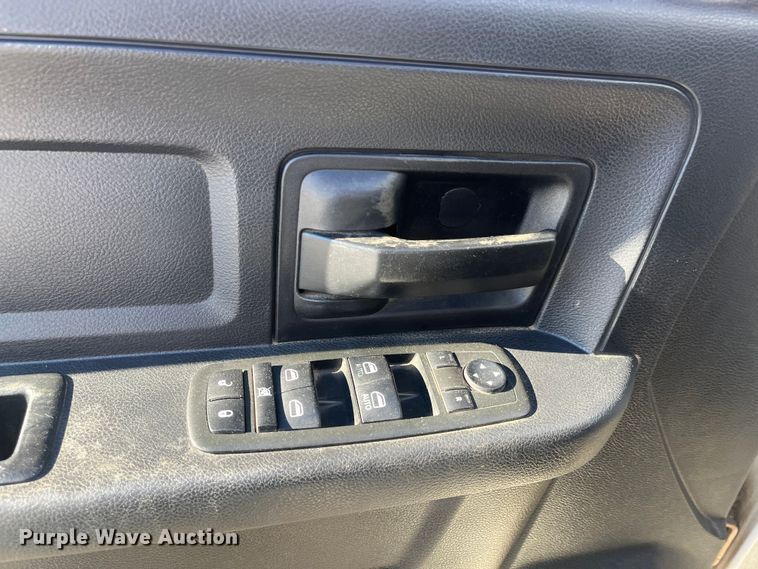 image for item DR7375 2014 Dodge Ram 1500  Quad Cab pickup truck