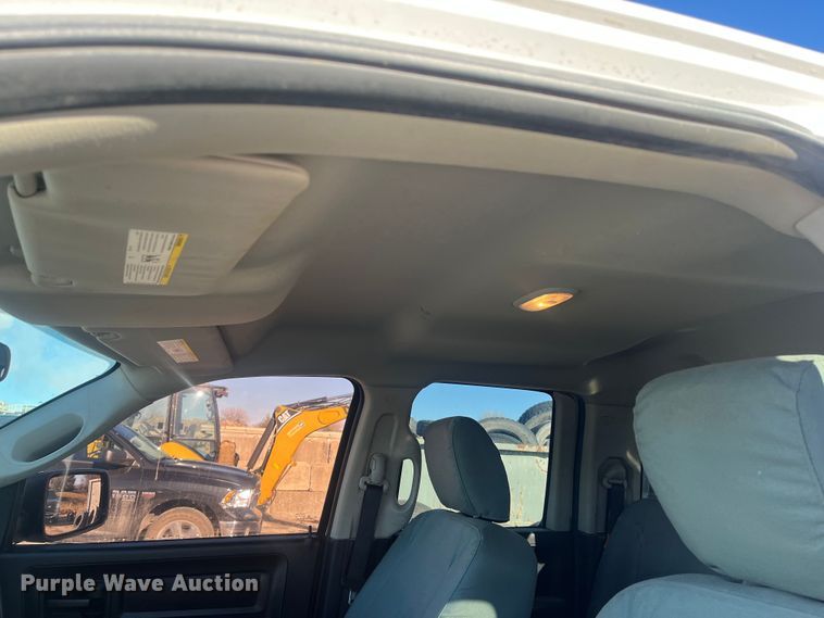 image for item DR7375 2014 Dodge Ram 1500  Quad Cab pickup truck