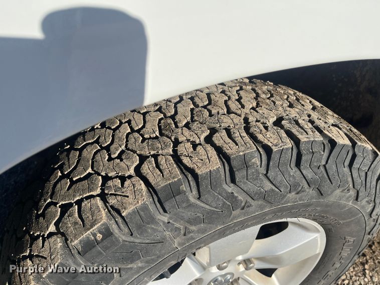 image for item DR7375 2014 Dodge Ram 1500  Quad Cab pickup truck