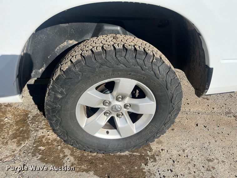 image for item DR7375 2014 Dodge Ram 1500  Quad Cab pickup truck