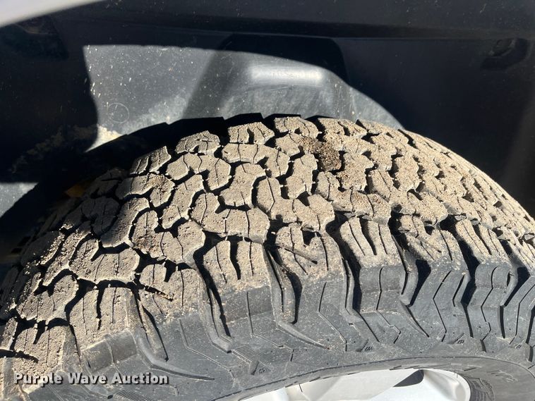 image for item DR7375 2014 Dodge Ram 1500  Quad Cab pickup truck