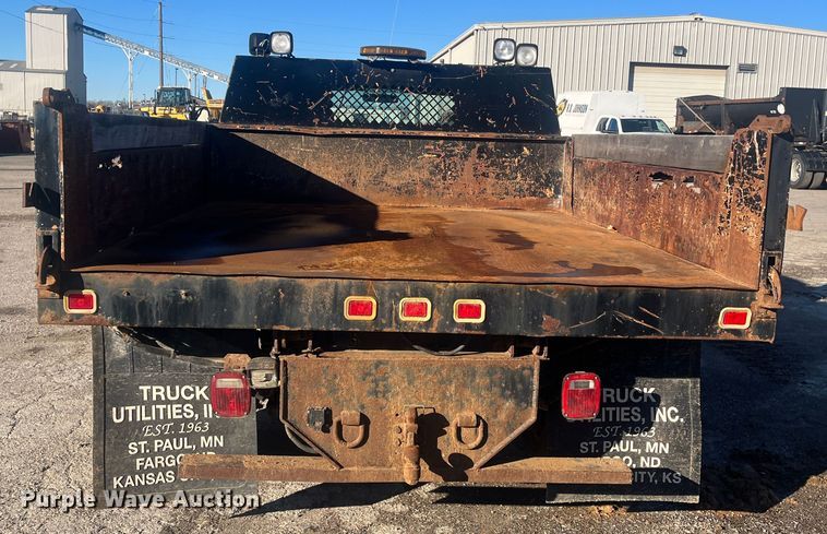 image for item DR7376 2004 Ford F550 Super Duty  dump flatbed truck