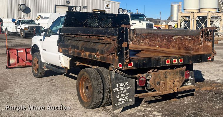 image for item DR7376 2004 Ford F550 Super Duty  dump flatbed truck