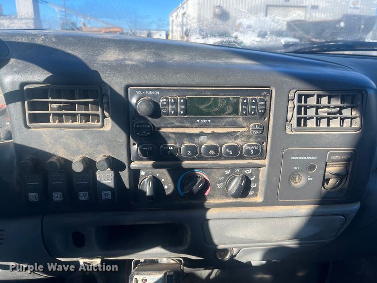 image for item DR7376 2004 Ford F550 Super Duty  dump flatbed truck