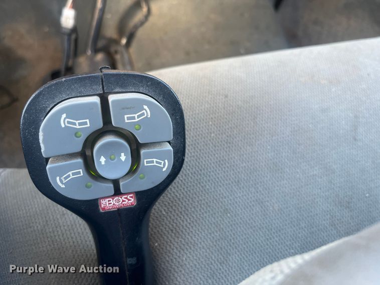 image for item DR7376 2004 Ford F550 Super Duty  dump flatbed truck