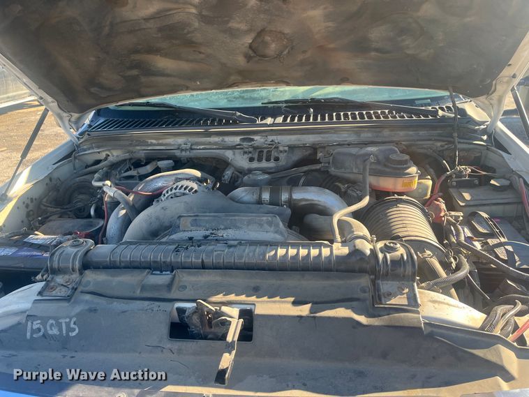 image for item DR7376 2004 Ford F550 Super Duty  dump flatbed truck