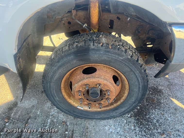 image for item DR7376 2004 Ford F550 Super Duty  dump flatbed truck