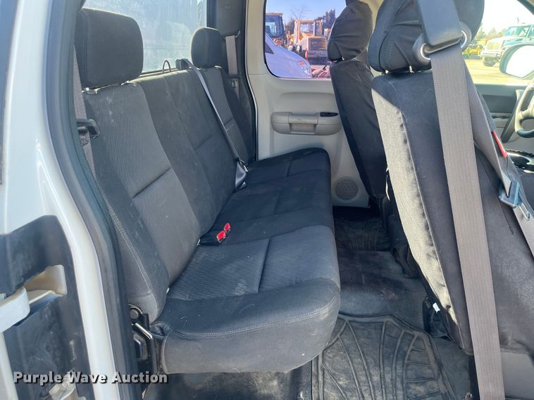 image for item DR7377 2012 Chevrolet Silverado 1500  Ext. Cab pickup truck